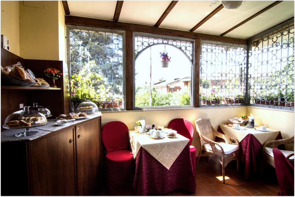 تْشامبينو B&B Degli Amici المظهر الخارجي الصورة